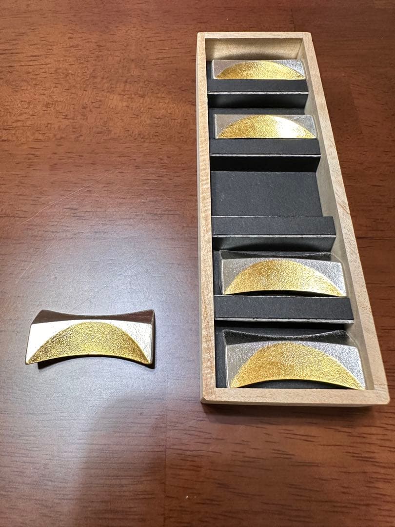 能作 箸置 金箔 錫 100% 日本製 祝い箸置き　箱付き