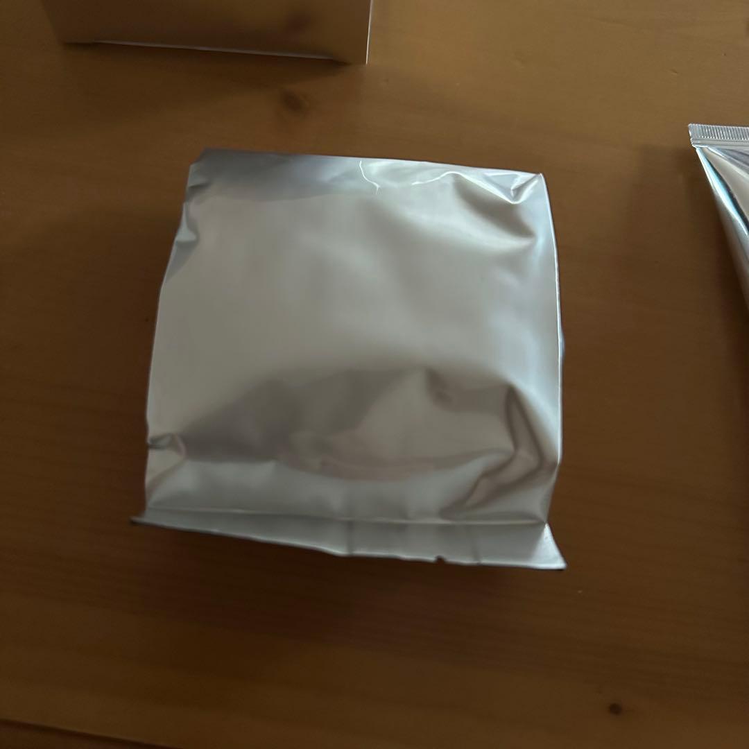 neri　LAESSE uvセラム　GSファンデグロウセラム　レフィル