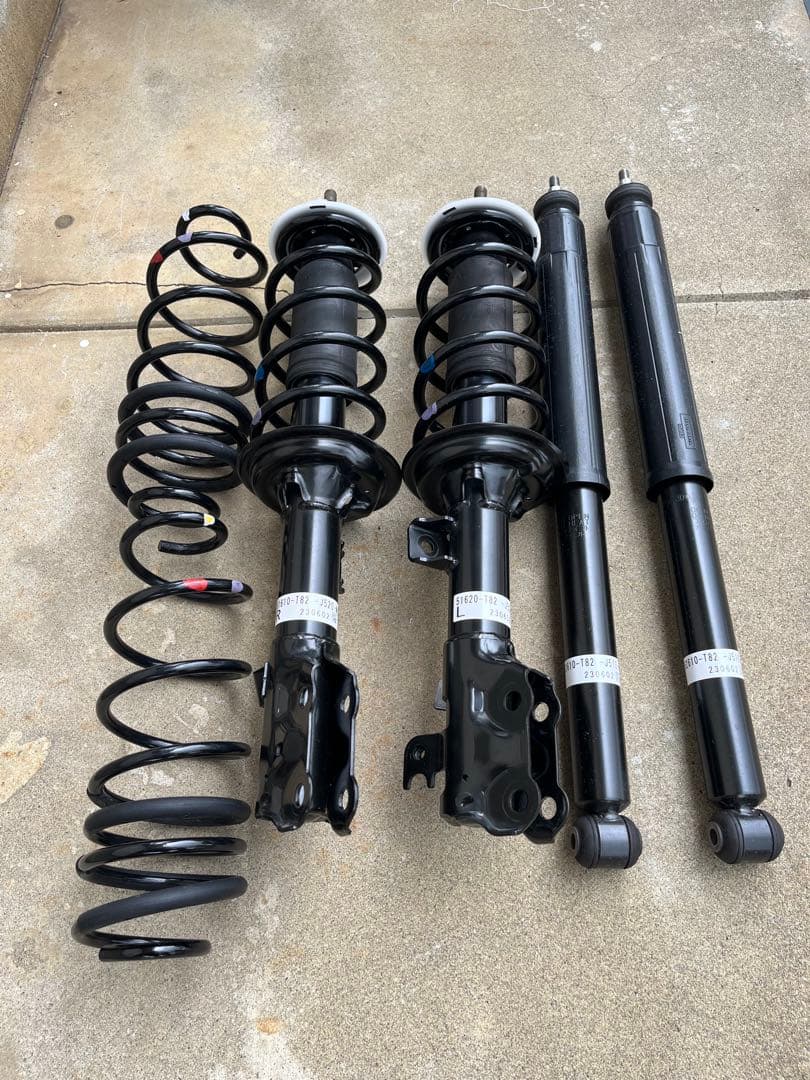 ホンダ/ Honda N-ONE RS CVT（JG3）純正サスペンション
