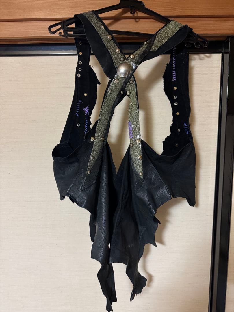 Inarioレザーベスト