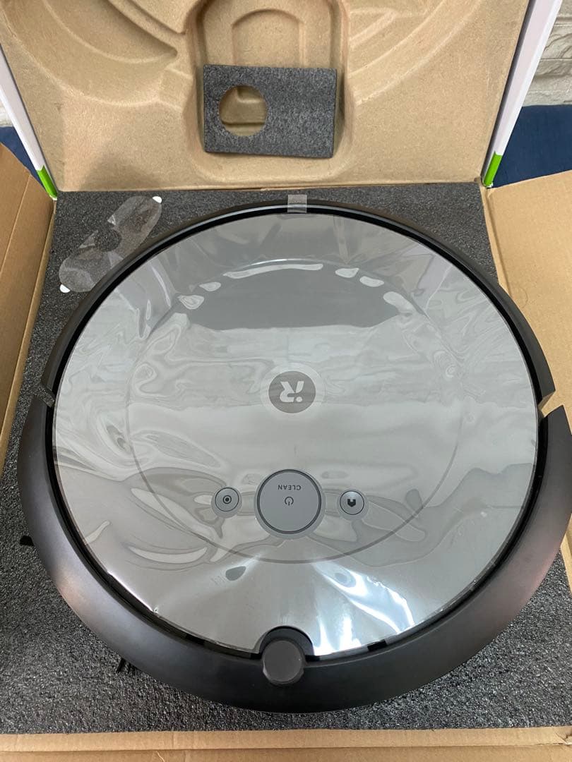 iRobot Roomba i2 ロボット掃除機本体 アイロボット　ルンバ