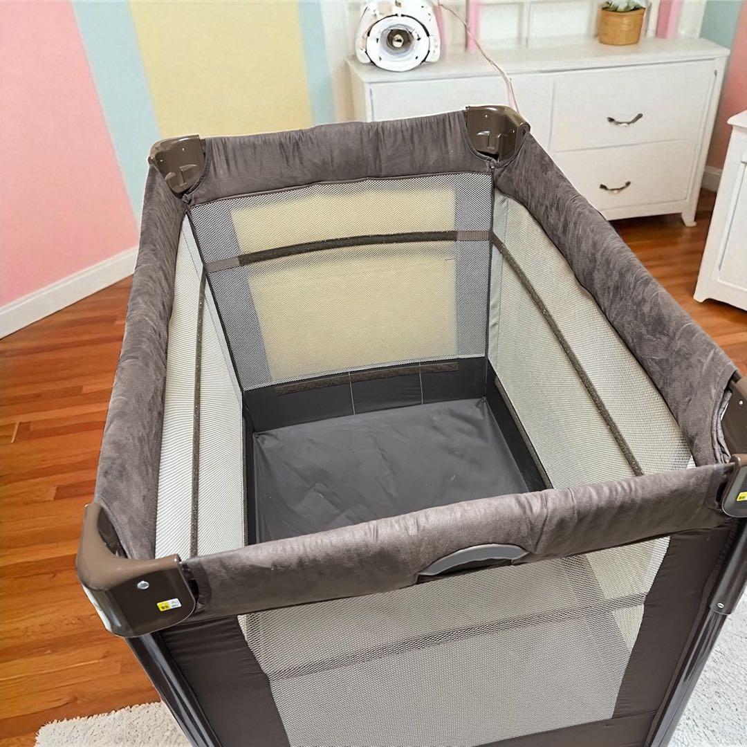 アップリカ ココネルエアープラス　COCONEL AIR PLUS ベビーベッド