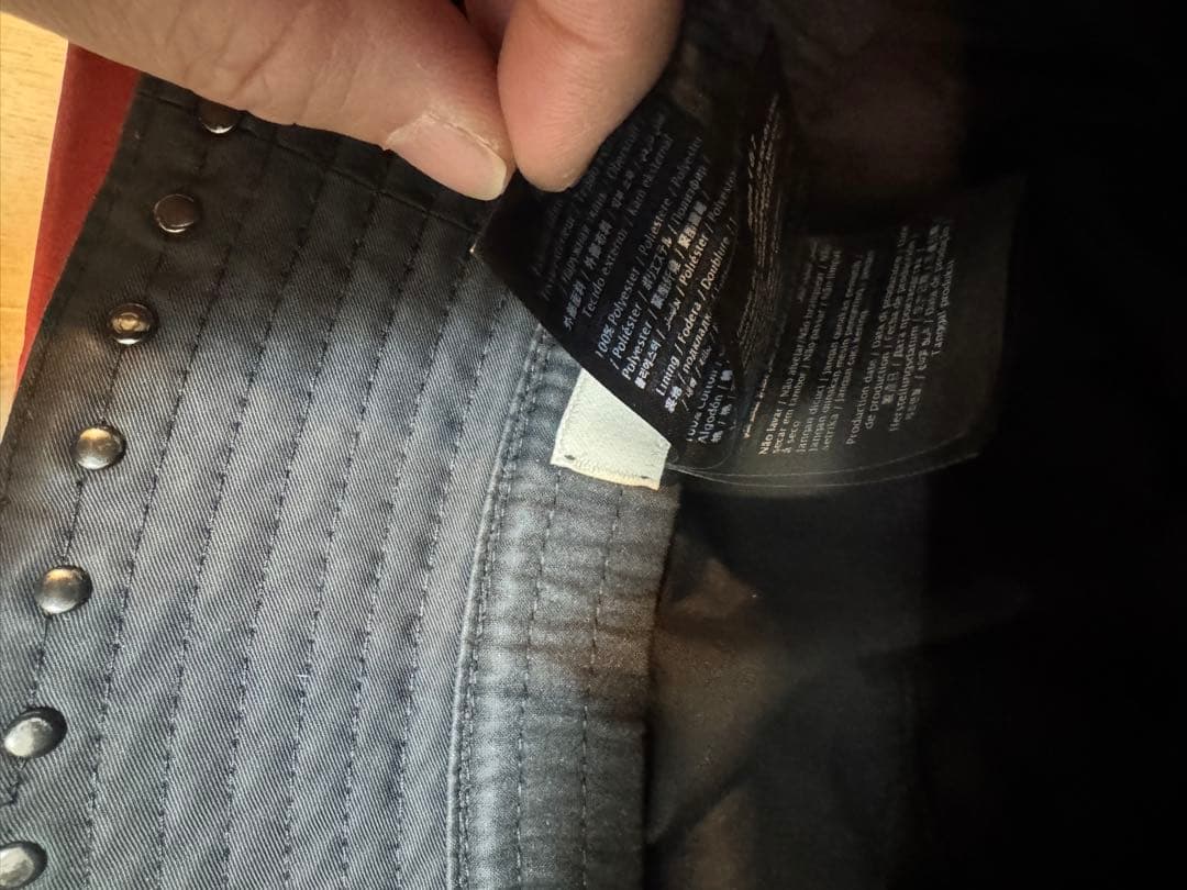 バレンチノ　ロックスタッズ スタッズアップリケ コットン バケットハット　59