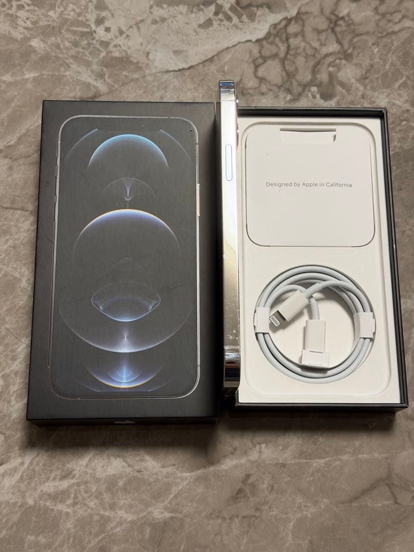 【美品、付属品、箱あり】Apple iPhone 12 Pro 本体simフリー