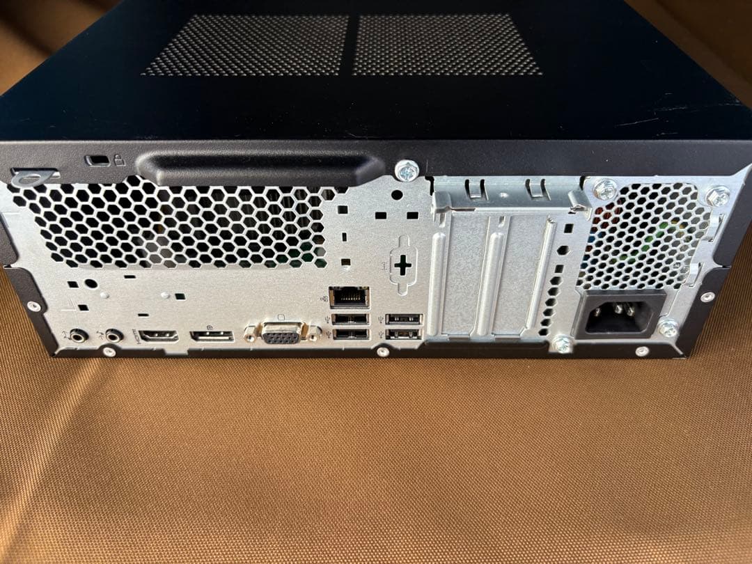 東芝 DynaDesk 第8世代i5 メモリ16GB SSD＋HDD Win11