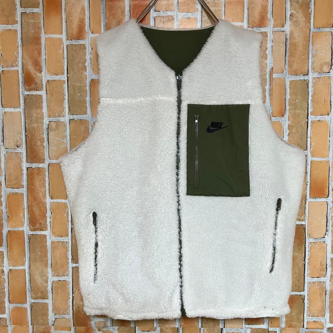 201NIKEリバーシブルベスト　ナイキボアモコモコウインタライズドスウォッシュ