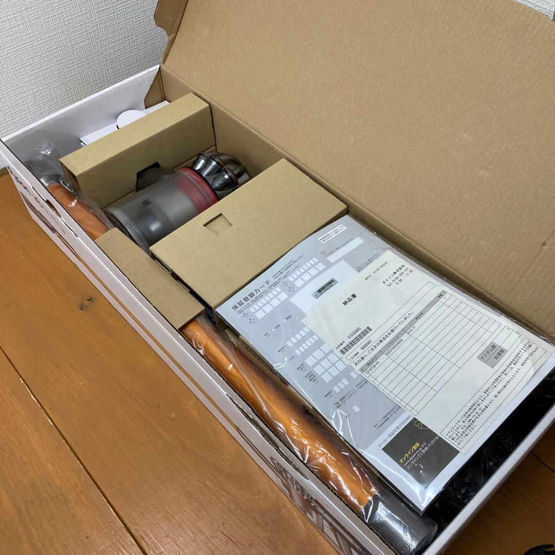 No.232 dyson V8 fluffy ダイソン 掃除機 クリーナー