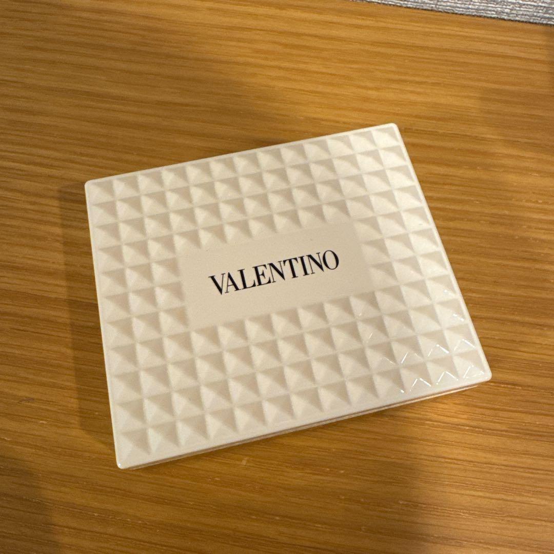 VALENTINO BEAUTY Ｖフィルター