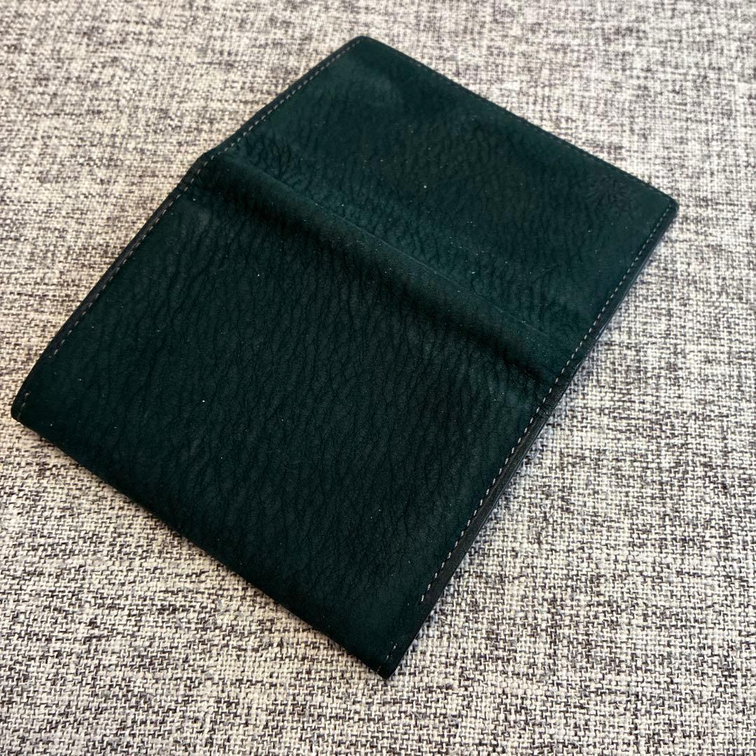 ココマイスター　名刺入れ　カードケース　緑　刻印　ロゴ　レザー