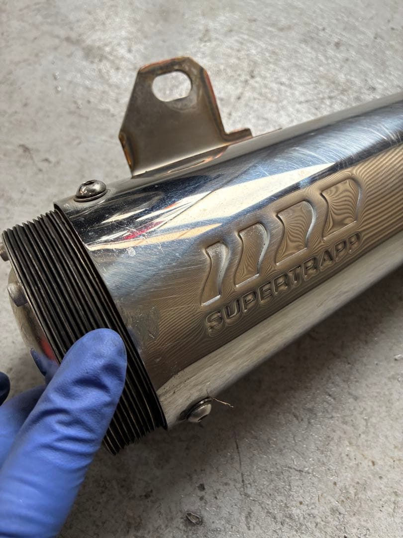 SR400 RH01J スーパートラップ マフラー