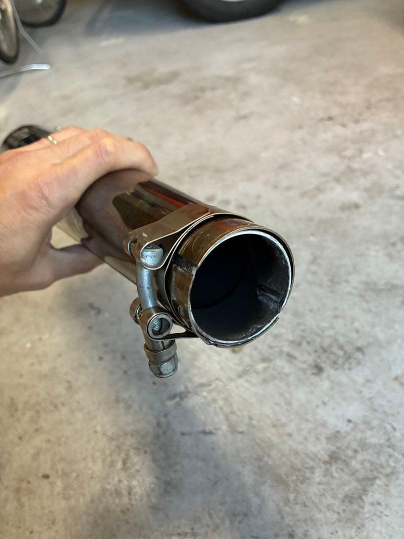 SR400 RH01J スーパートラップ マフラー