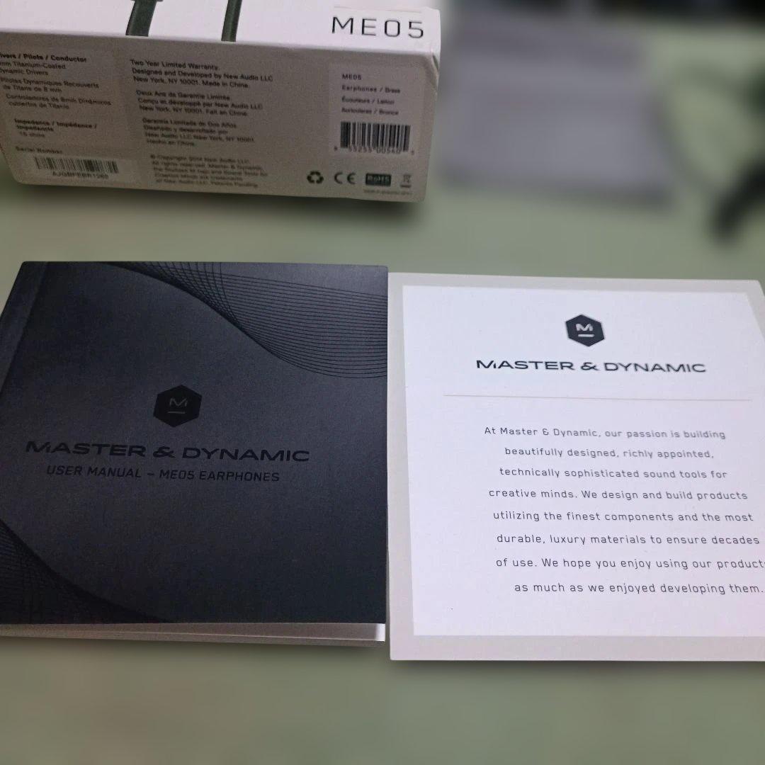 MASTER & DYNAMIC ME05 有線イヤホン ゴールド/ブラック