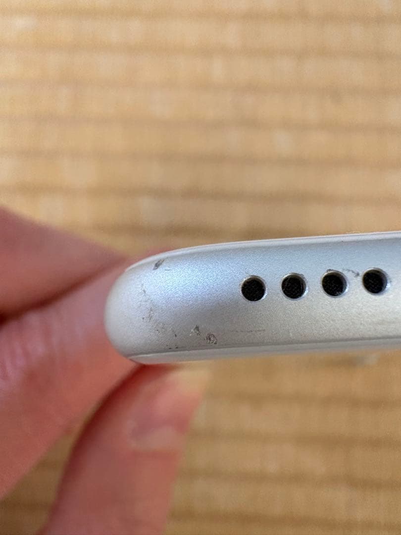 Apple iPhone8 64G シルバー