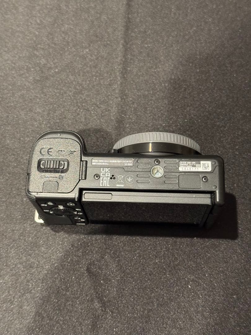 【美品・即発送】SONY ZV-E10 本体＋純正バッテリー付 ミラーレス一眼