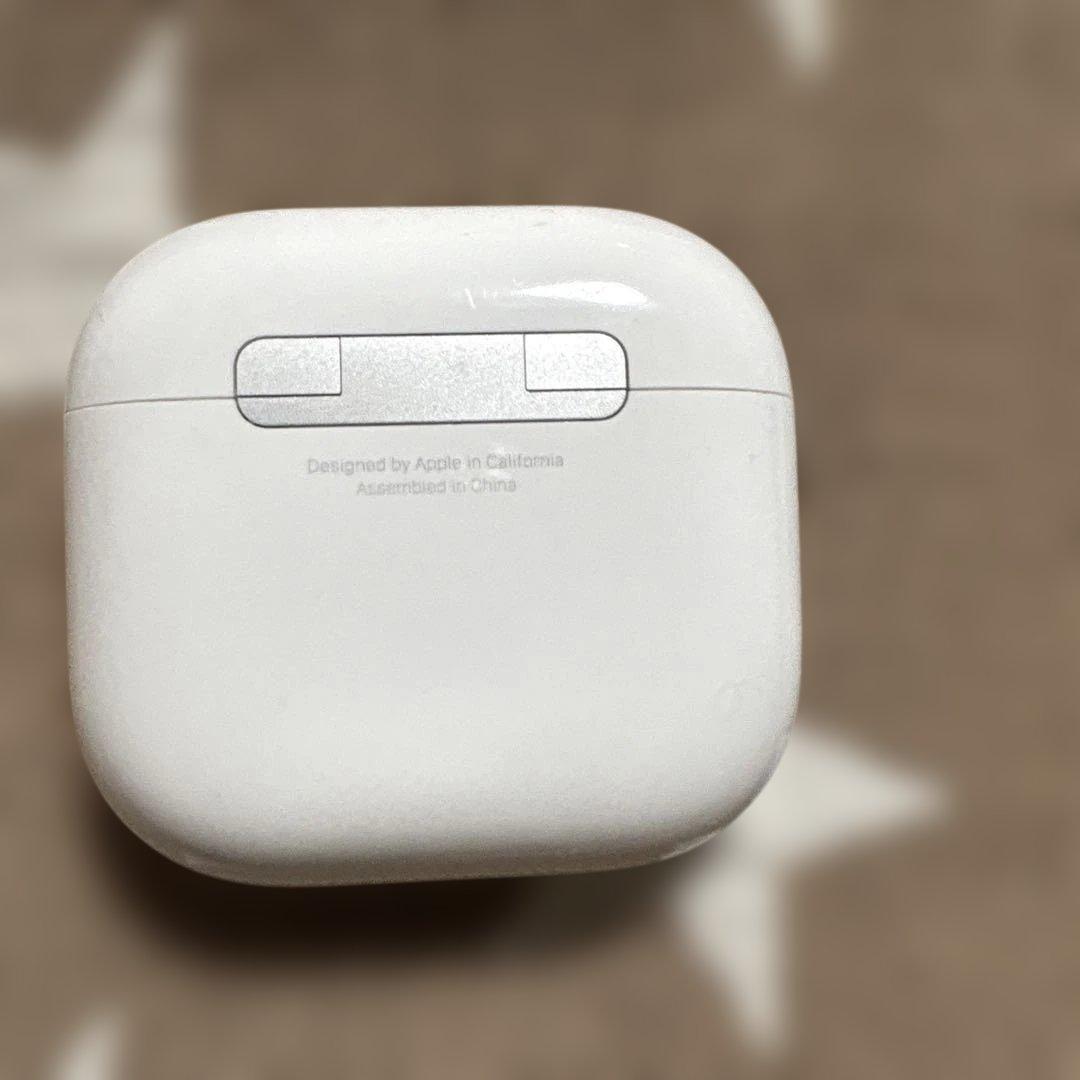 タイムセールApple AirPods 充電ケース 本体(右耳のみ)