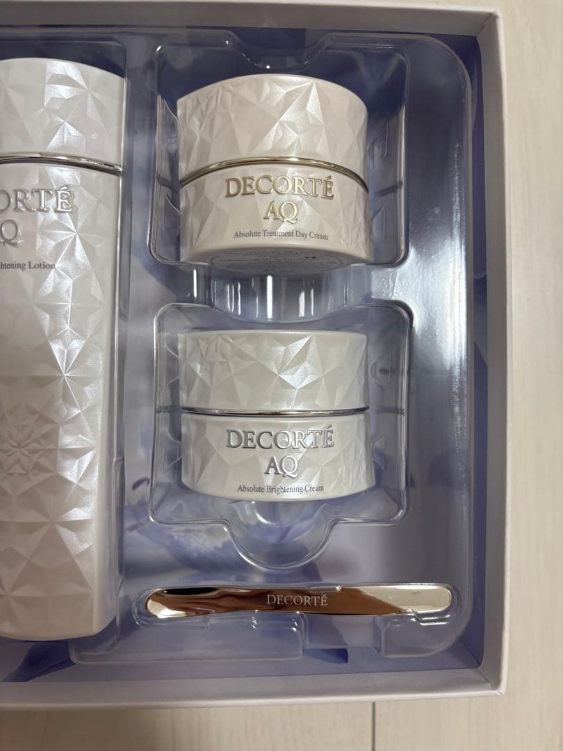 【新品未使用】コスメデコルテAQブライトラディアンスコフレクリスマスコフレ
