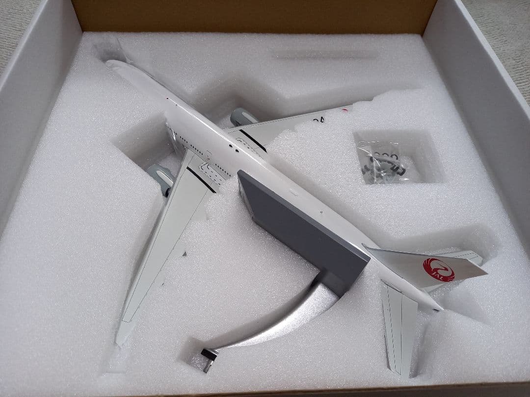 航空機・ヘリコプター 1/200 JAL Boeing777-300 JA8943