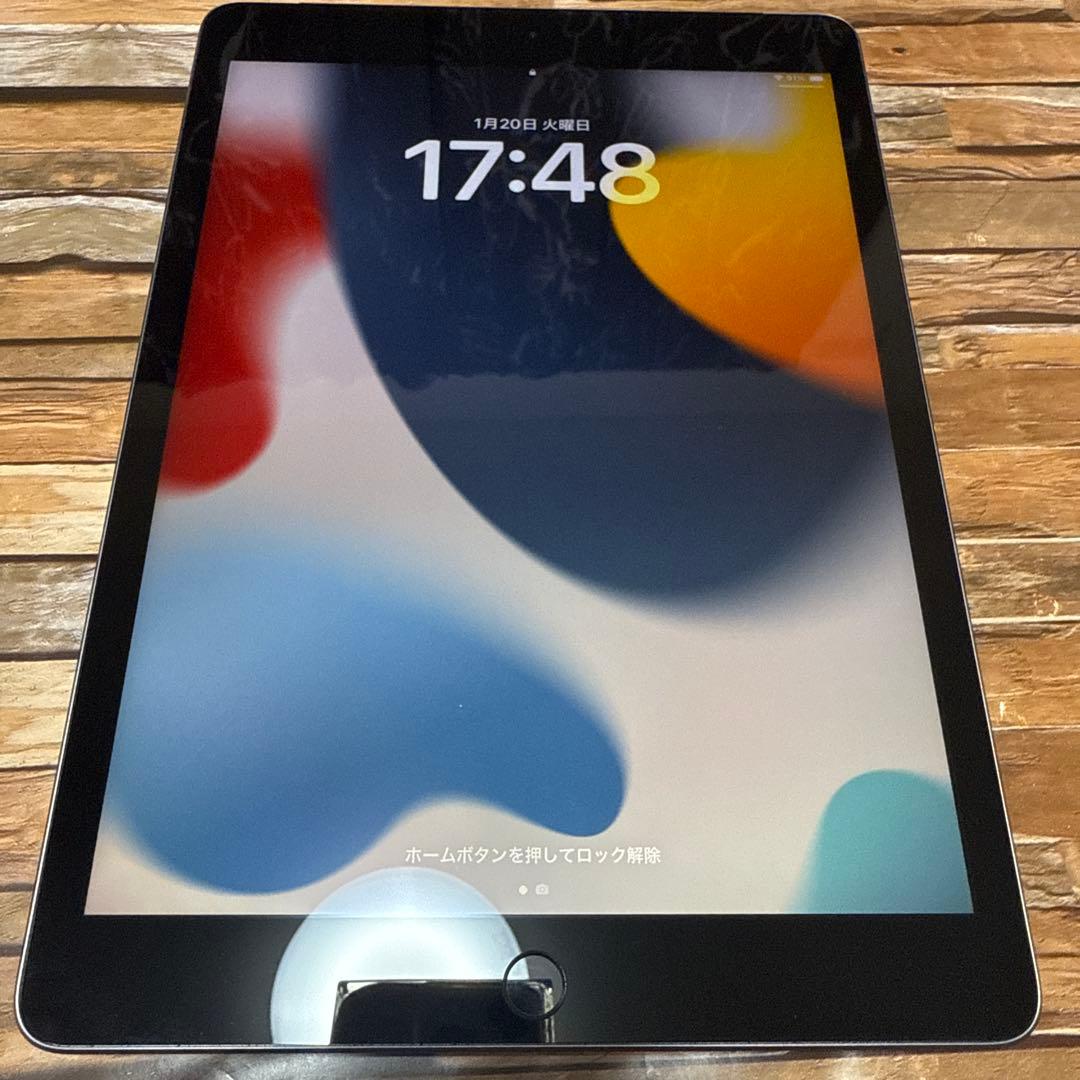 【美品】完動品SIMフリーiPad第7世代　本体32GB