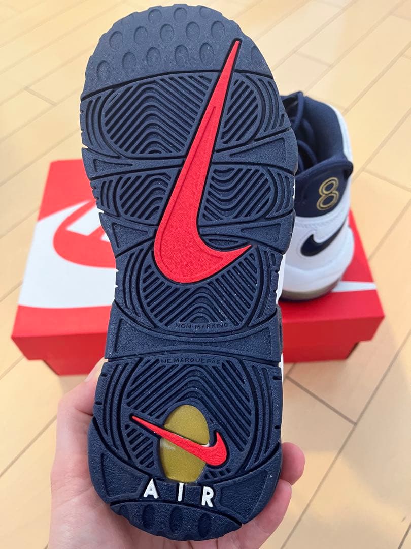 NIKE キッズスニーカー　エアモアアップテンポオリンピック22.5センチ