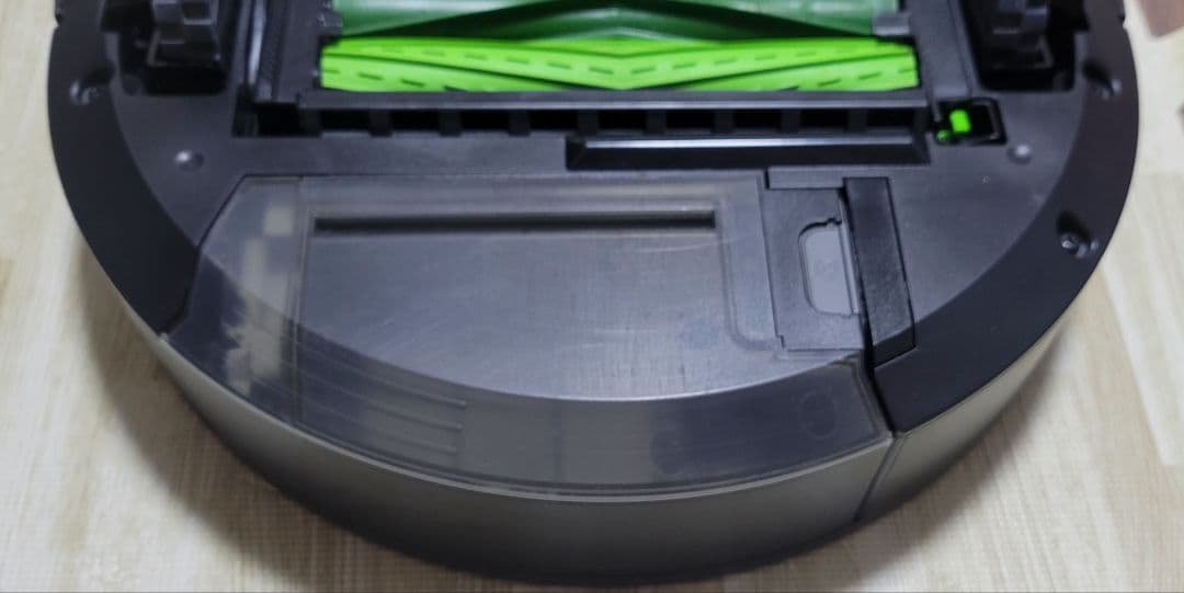 Roomba ロボット E5 掃除機 黒色 24回の掃除履歴あり