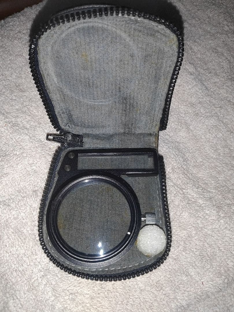 コニカC35とレンズとストロボ