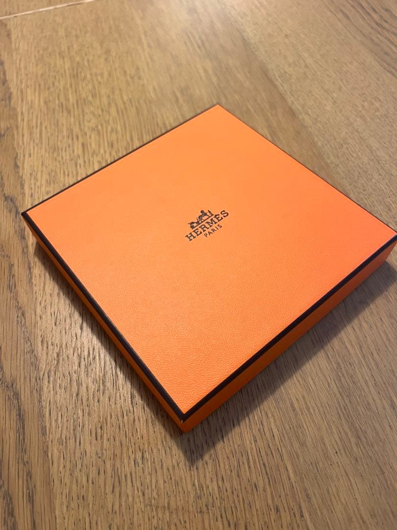 エルメス ハンカチーフ 《ジャカードH》　コクリコ色