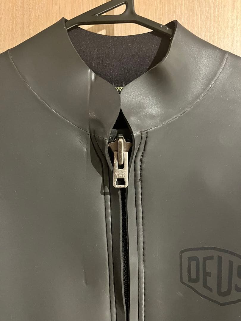 DEUS デウス　グレー 長袖タッパー　XL