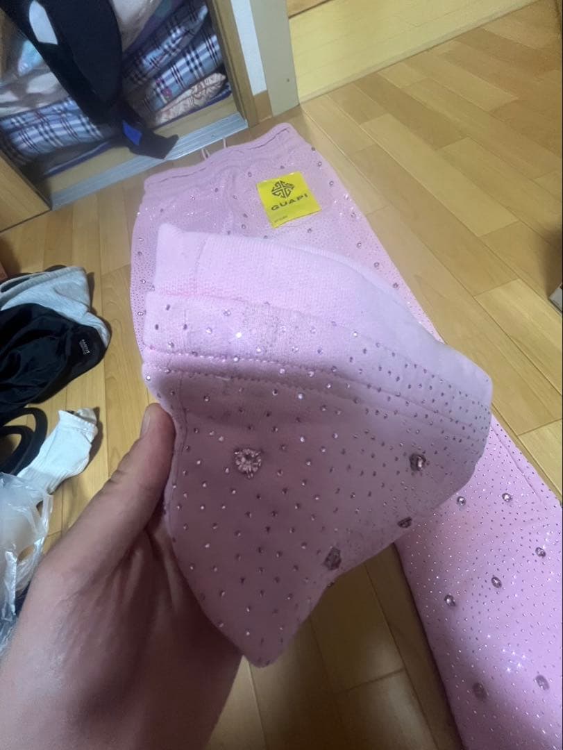 GUAPI スパンコール付きパンツ 32