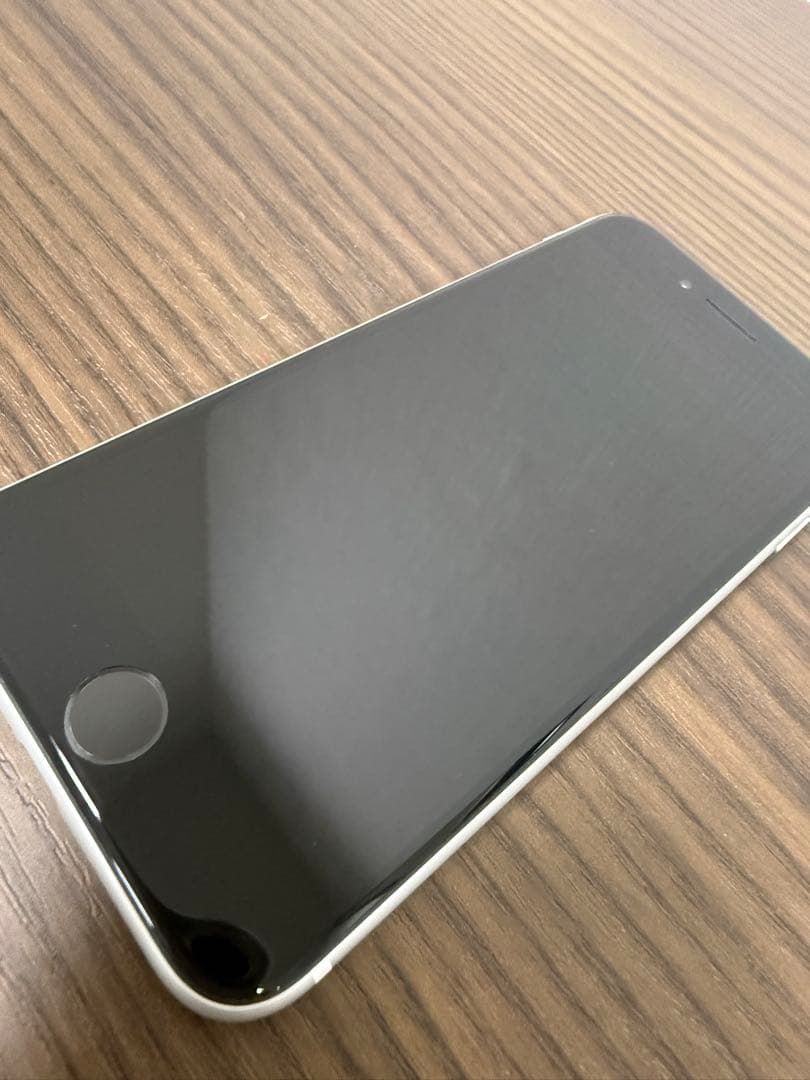 Apple iPhone SE 第2世代 64GB