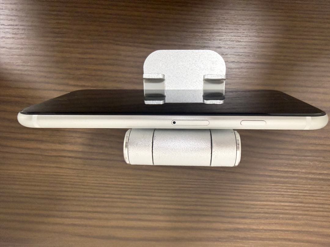 Apple iPhone SE 第2世代 64GB