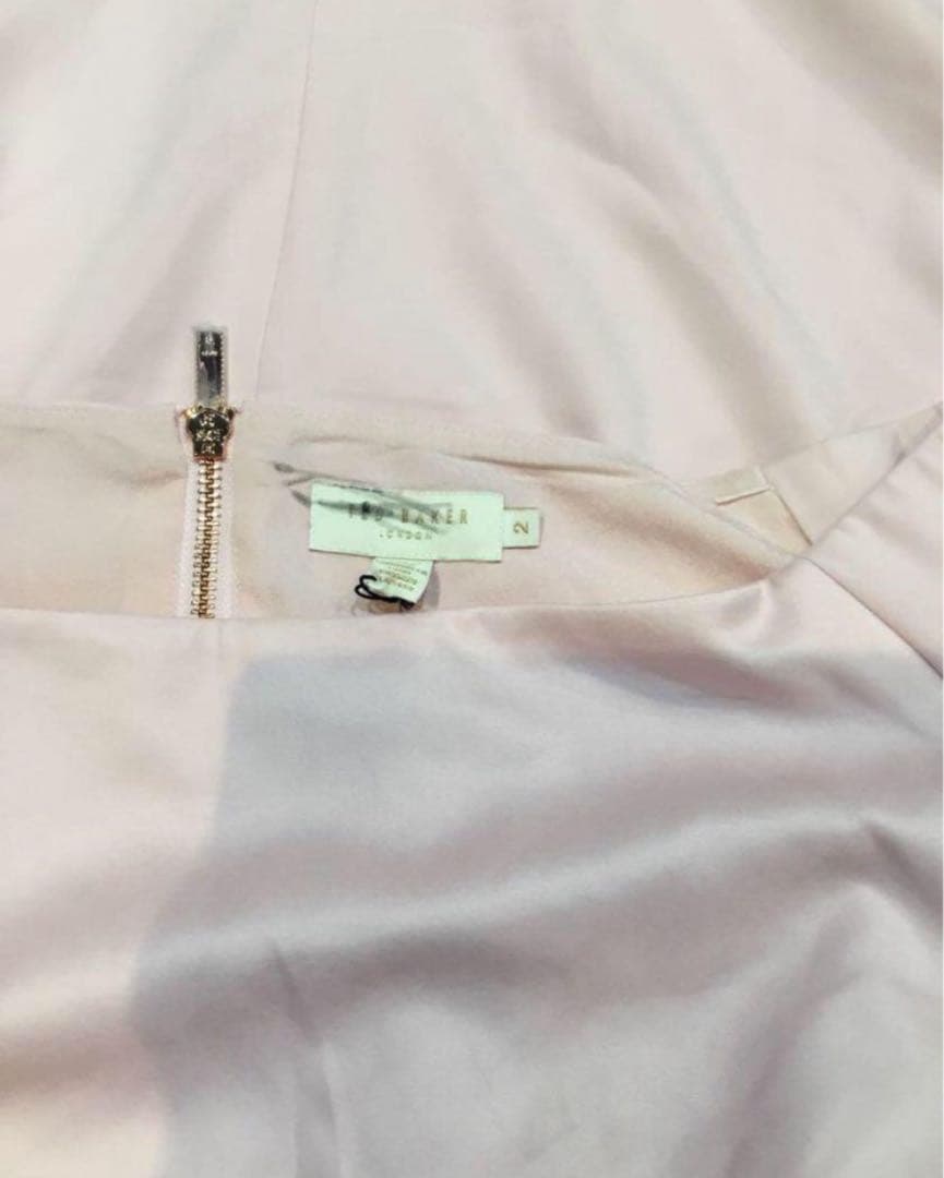 薄いピンク 花柄　新品☆ TED BAKER サイズ2