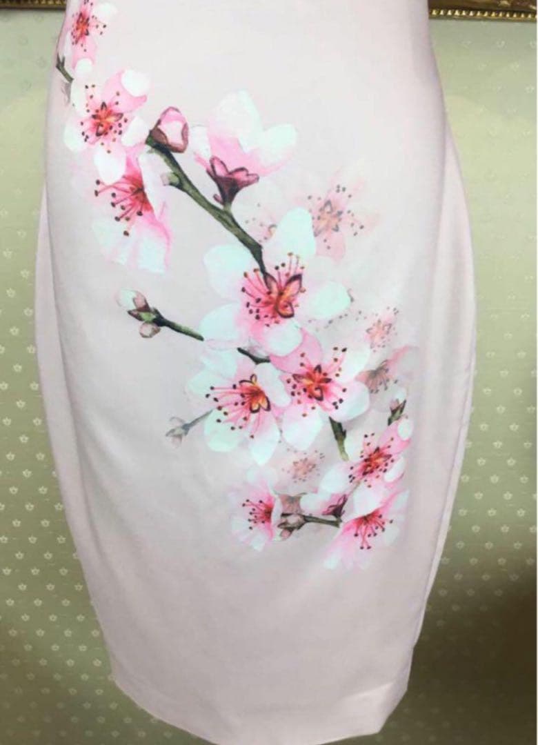 薄いピンク 花柄　新品☆ TED BAKER サイズ2