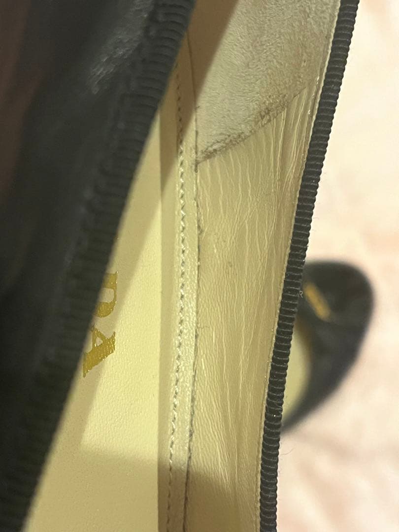 美品　PRADAプラダ　フラットシューズ　パンプス　リボン　ブラック 黒　バレエ