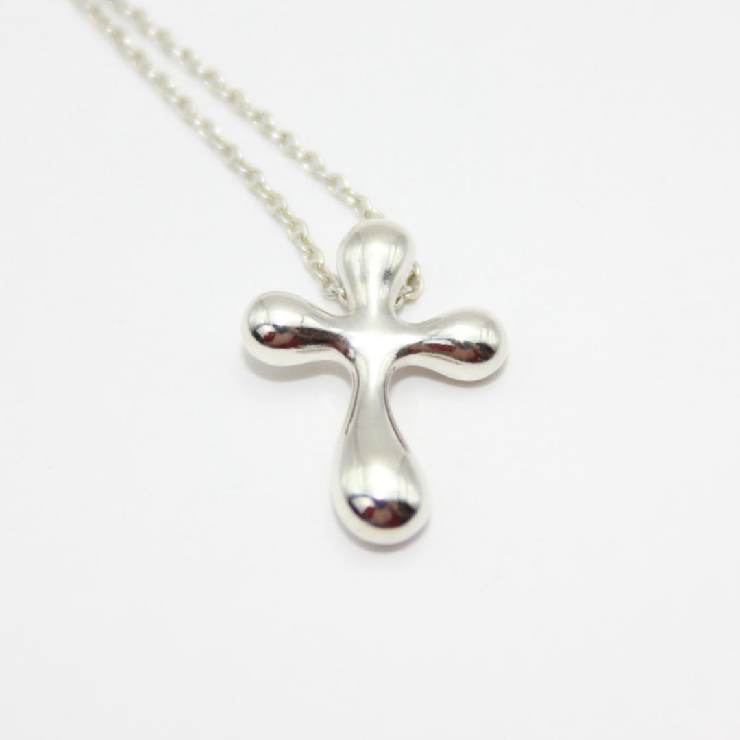 美品 Tiffany&Co. ティファニー クロス シルバー ネックレス 925