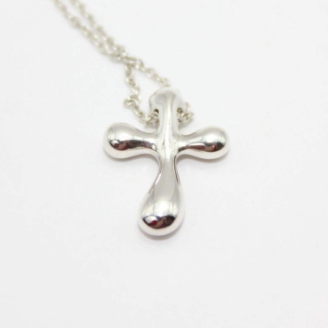 美品 Tiffany&Co. ティファニー クロス シルバー ネックレス 925