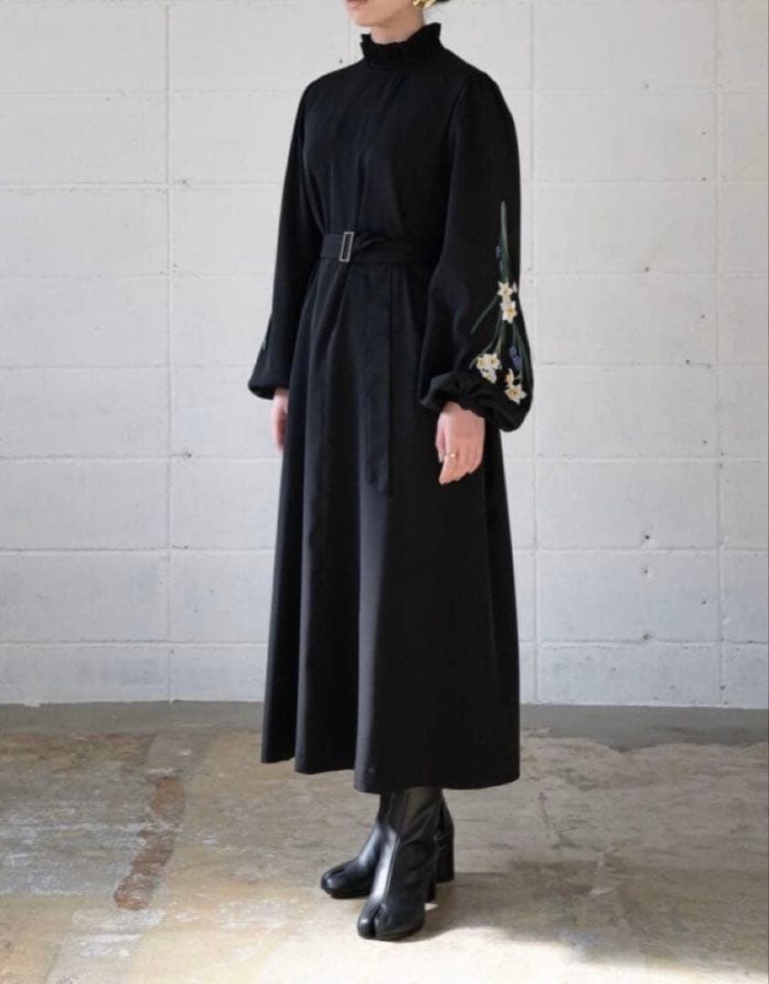 iconology 花を着るワンピース#03　水仙