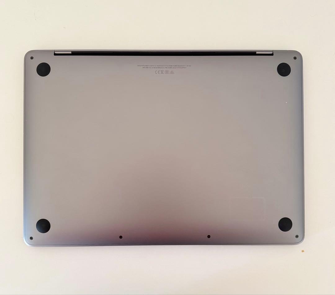 美品 Macbook Pro 2019 16インチ Office付ける