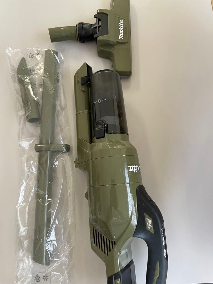 マキタ 充電式クリーナー CL286FDZO 本体