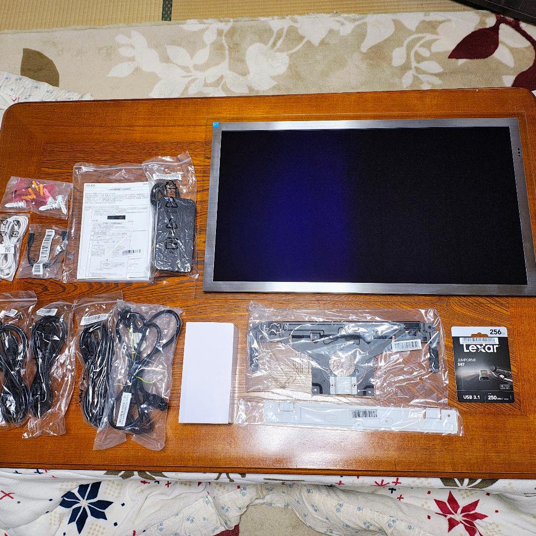 JOLED glancy 有機EL 4K 27インチ ディスプレイ