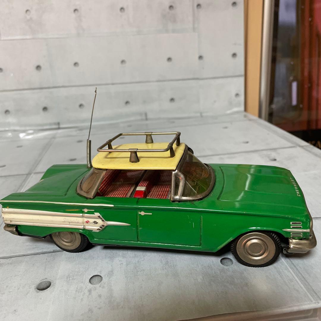 サクラ商会Chevrolet IK-62 ミニカー ルーフキャリア付き