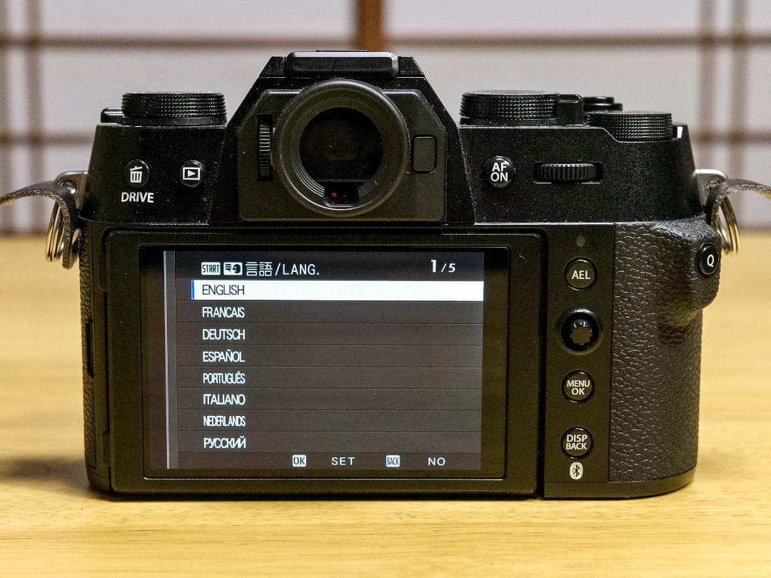 FUJIFILM X-T50 ボディ 純正チャージャー + 予備バッテリー付き
