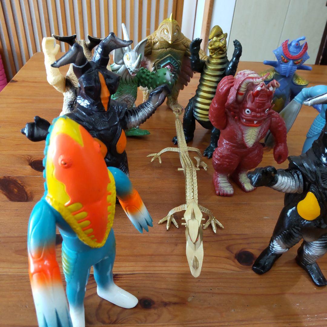 昭和ウルトラマン 　　　　　　　　　怪獣ソフビ 12体セット