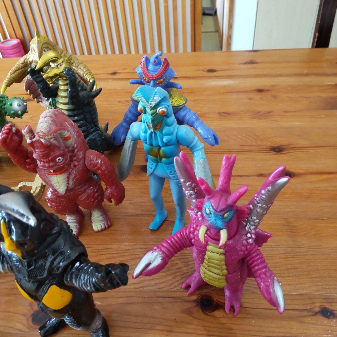 昭和ウルトラマン 　　　　　　　　　怪獣ソフビ 12体セット