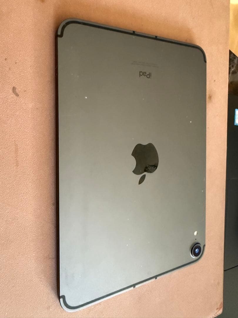 【ジャンク】Apple iPad スペースグレー 本体　Model: A2568