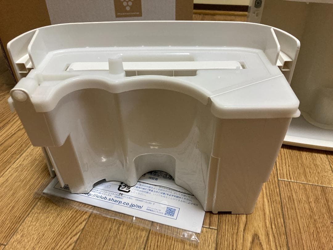 ★美品★シャープ 衣類乾燥除湿器 CV-G71-W ホワイト 2017年製