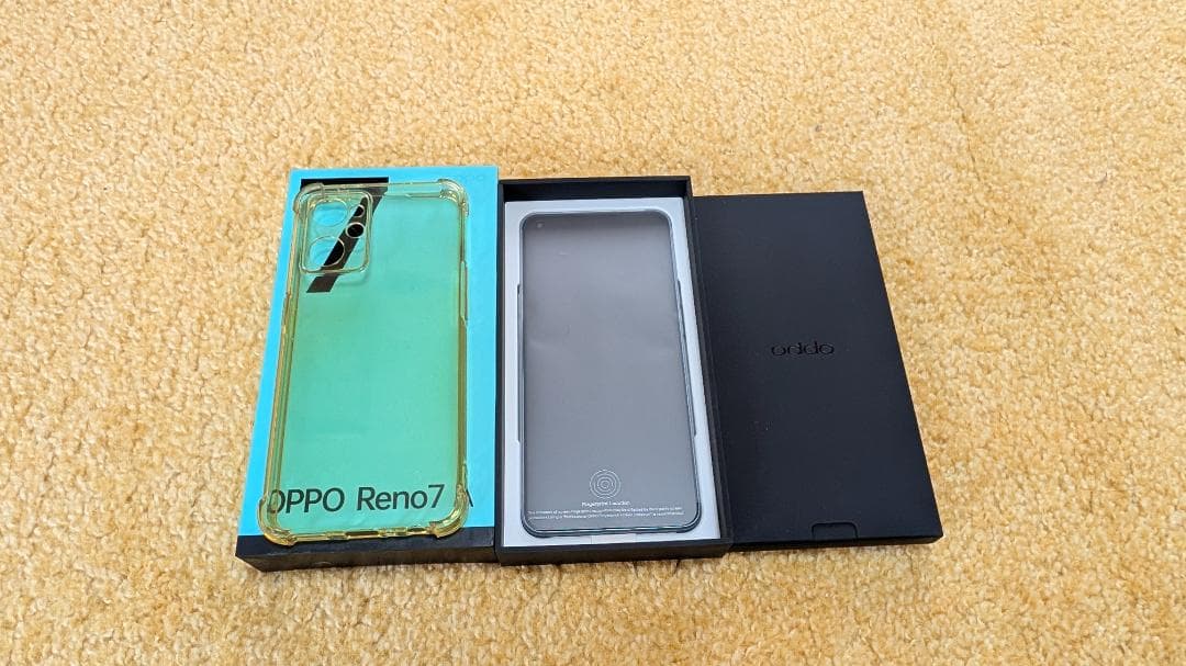OPPO Reno7 A　ドリームブルー、カバー付き