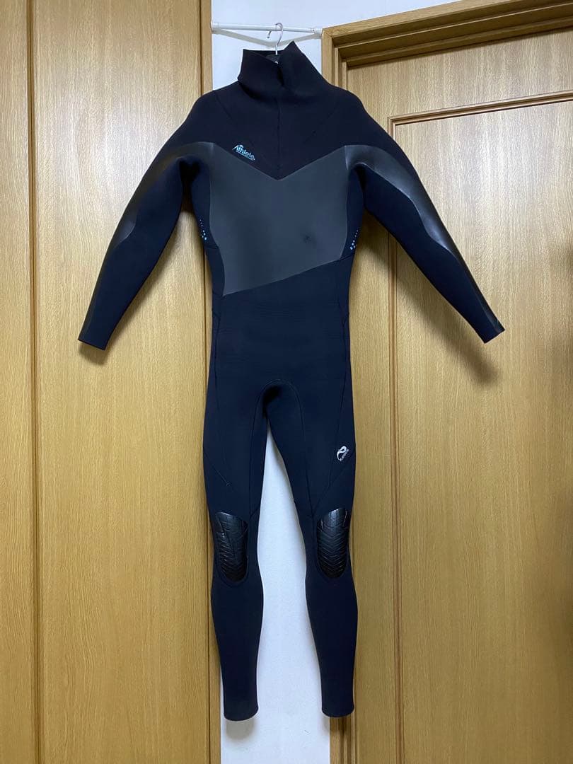 ★裏起毛で暖か【Billabong 】メンズ用５×３ｍｍセミドライフルスーツ