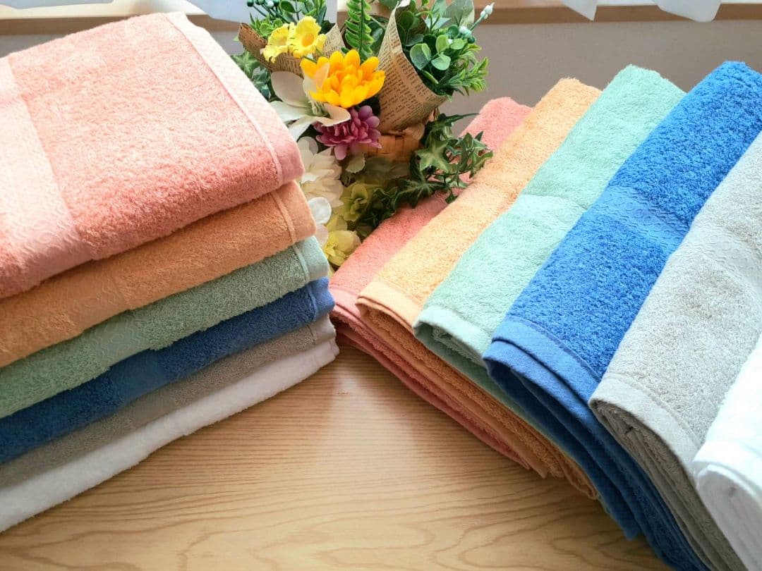 ［シルバー.ホワイト.グリーン.サルビア各2枚］高級綿糸バスタオルセ計8枚