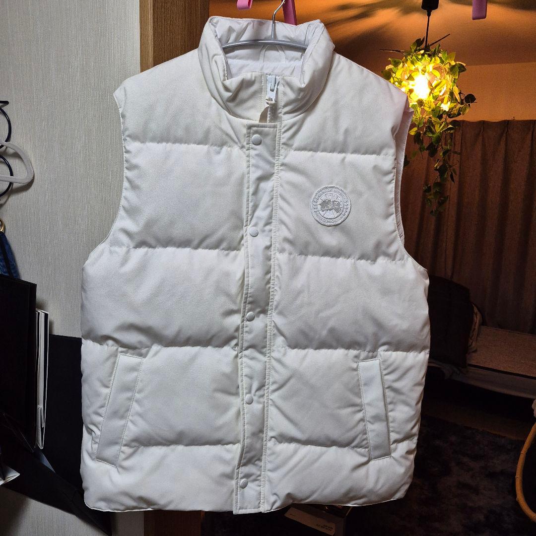 カナダグース ダウンベスト ホワイトレーベル