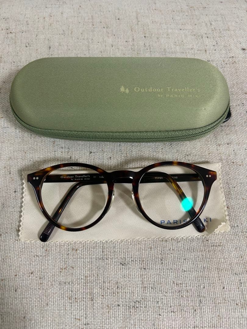 ランドネ×パリミキ　サングラス　調光タイプ　四角友里